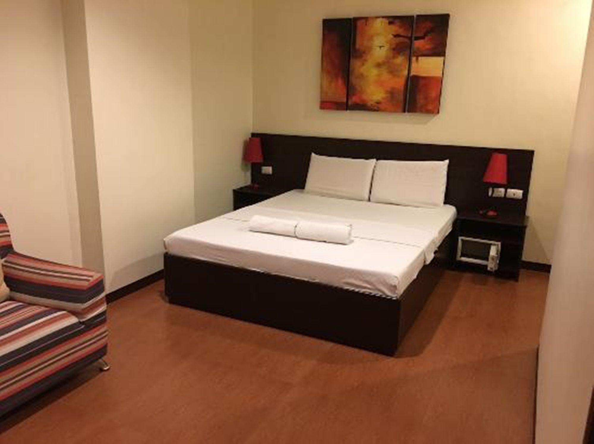 Reddoorz Near Victoria Mall Davao City מראה חיצוני תמונה