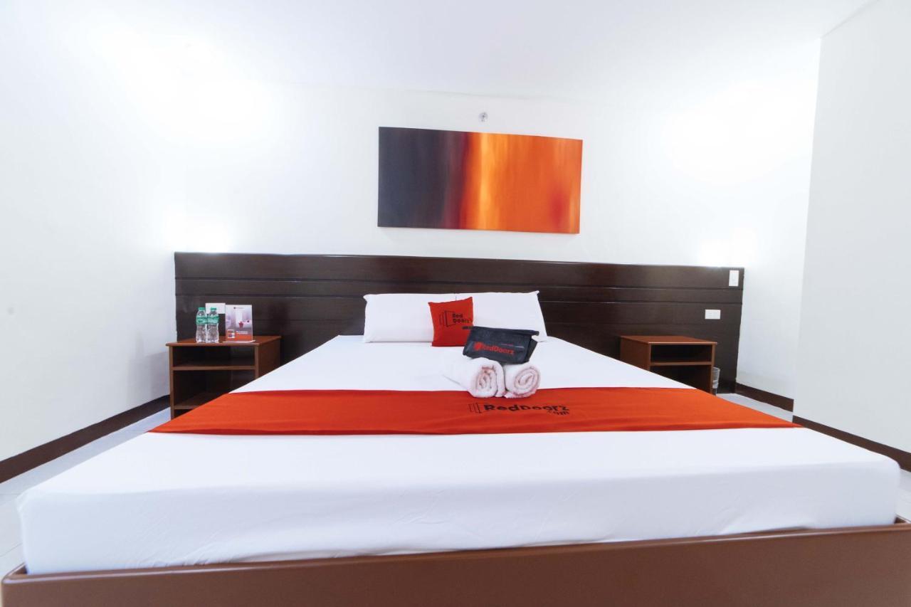 Reddoorz Near Victoria Mall Davao City מראה חיצוני תמונה