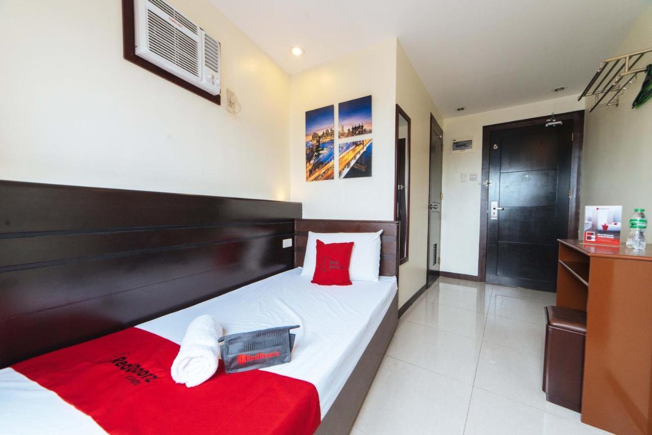 Reddoorz Near Victoria Mall Davao City מראה חיצוני תמונה
